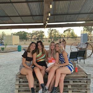 Meet your Posher, Rose